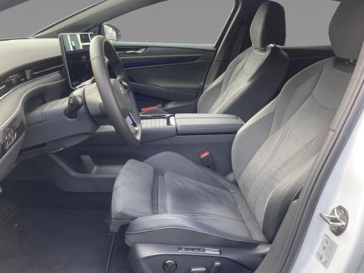 Volkswagen ID.7 Pro Business 286 pk 77 kWh | 20"LM velgen | Matrix Led | Stoelverwarming ActivLease financial lease