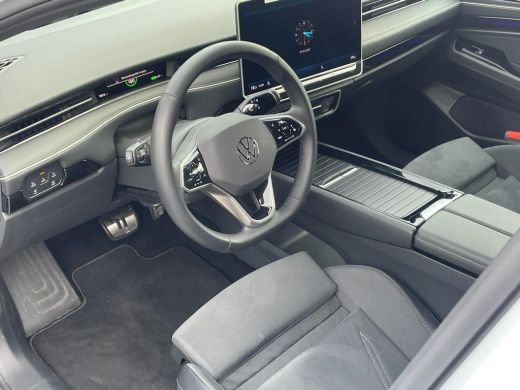 Volkswagen ID.7 Pro Business 286 pk 77 kWh | 20"LM velgen | Matrix Led | Stoelverwarming ActivLease financial lease