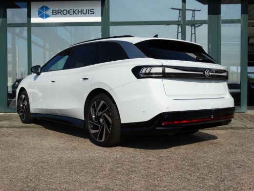 Volkswagen ID.7 Pro Business 286 pk 77 kWh | 20"LM velgen | Matrix Led | Stoelverwarming ActivLease financial lease
