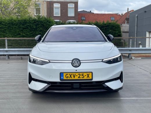 Volkswagen ID.7 Pro Business 286 pk 77 kWh | 20"LM velgen | Matrix Led | Stoelverwarming ActivLease financial lease