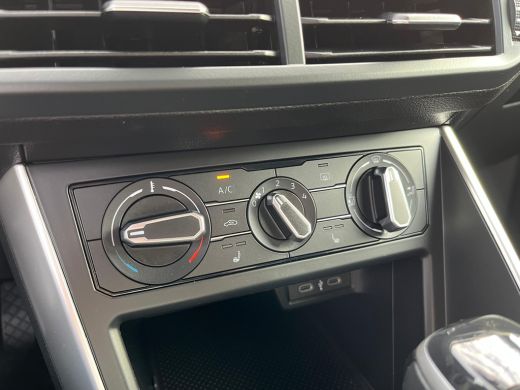 Volkswagen Polo 1.0 TSI Life Edition DSG 95 pk | Stoelverwarming | Carplay | Comfort pakket | Camera achter | PDC... ActivLease financial lease