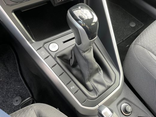 Volkswagen Polo 1.0 TSI Life Edition DSG 95 pk | Stoelverwarming | Carplay | Comfort pakket | Camera achter | PDC... ActivLease financial lease