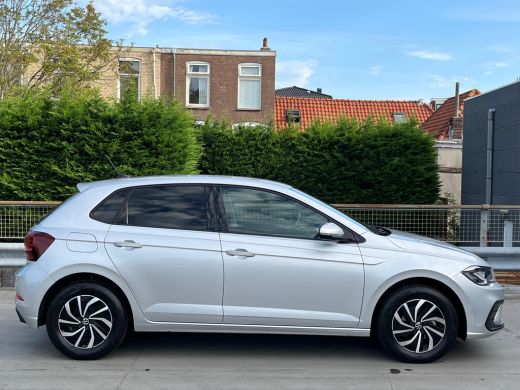 Volkswagen Polo 1.0 TSI Life Edition DSG 95 pk | Stoelverwarming | Carplay | Comfort pakket | Camera achter | PDC... ActivLease financial lease