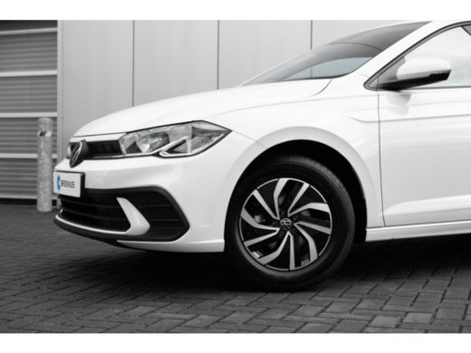 Volkswagen Polo 1.0 TSI Life Edition | Multimedia | Carplay | Navi | Climate | Camera ActivLease financial lease