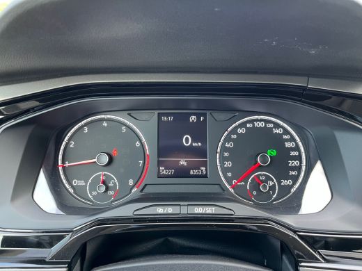 Volkswagen Polo 1.0 TSI R-Line Edition | PDC V+A | Airco | ACC | Apple Carplay | 16" LM velgen | ActivLease financial lease
