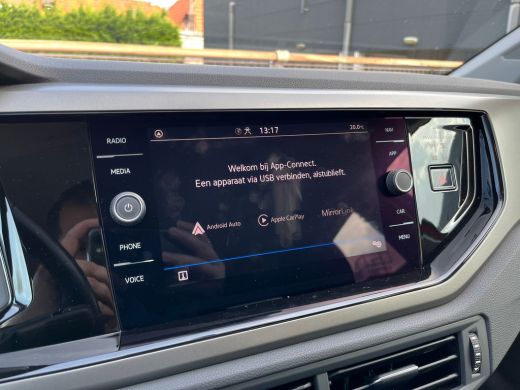 Volkswagen Polo 1.0 TSI R-Line Edition | PDC V+A | Airco | ACC | Apple Carplay | 16" LM velgen | ActivLease financial lease