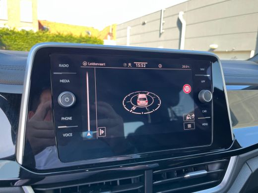 Volkswagen T-Roc 1.5 150PK DSG TSI R-Line | ACC | Multimedia pakket | Achteruitrijcamera | Interieur compleet | Ge... ActivLease financial lease