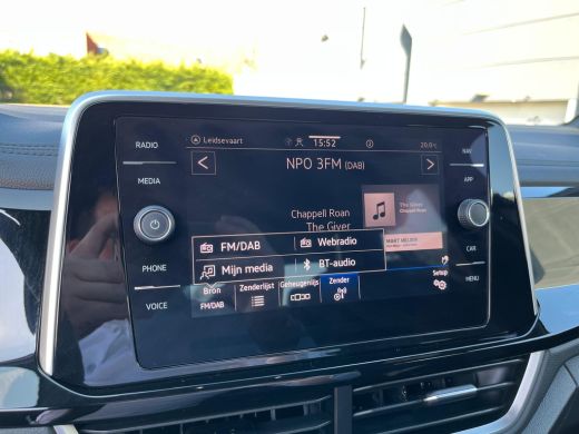 Volkswagen T-Roc 1.5 150PK DSG TSI R-Line | ACC | Multimedia pakket | Achteruitrijcamera | Interieur compleet | Ge... ActivLease financial lease