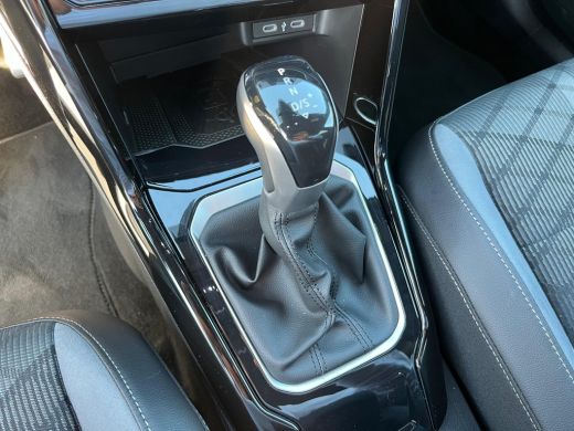 Volkswagen T-Roc 1.5 150PK DSG TSI R-Line | ACC | Multimedia pakket | Achteruitrijcamera | Interieur compleet | Ge... ActivLease financial lease