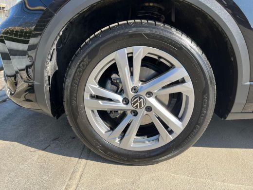 Volkswagen T-Roc 1.5 150PK DSG TSI R-Line | ACC | Multimedia pakket | Achteruitrijcamera | Interieur compleet | Ge... ActivLease financial lease