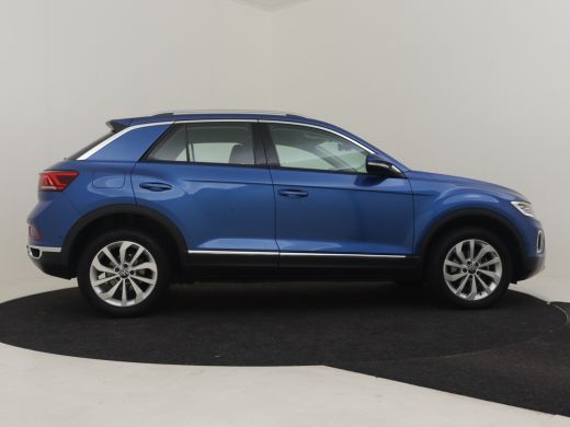 Volkswagen T-Roc 1.5 TSI Style 150pk Trekhaak | Adaptief cruise control | dodehoekdetectie | Navigatie via app con... ActivLease financial lease