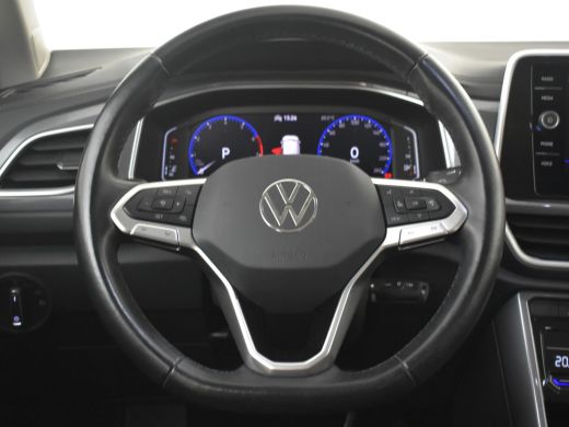 Volkswagen T-Roc 1.5 TSI Style 150pk Trekhaak | Adaptief cruise control | dodehoekdetectie | Navigatie via app con... ActivLease financial lease