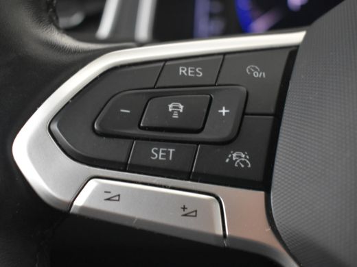 Volkswagen T-Roc 1.5 TSI Style 150pk Trekhaak | Adaptief cruise control | dodehoekdetectie | Navigatie via app con... ActivLease financial lease