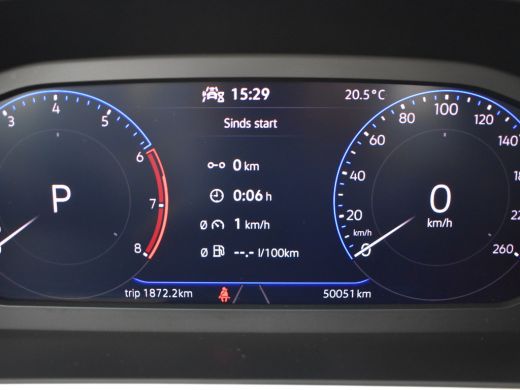 Volkswagen T-Roc 1.5 TSI Style 150pk | Trekhaak | Adaptief cruise control | dodehoekdetectie | Navigatie via app c... ActivLease financial lease