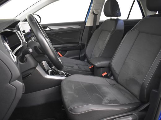 Volkswagen T-Roc 1.5 TSI Style 150pk Trekhaak | Adaptief cruise control | dodehoekdetectie | Navigatie via app con... ActivLease financial lease