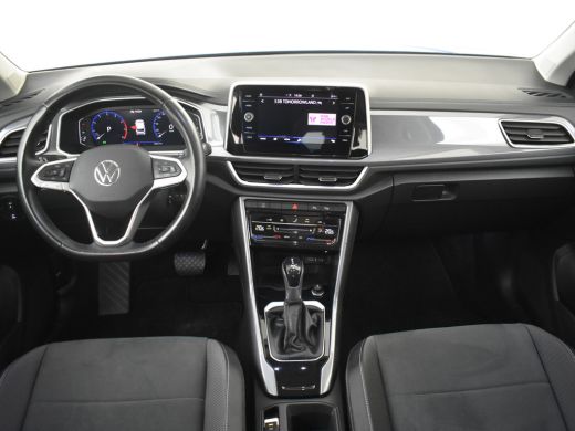 Volkswagen T-Roc 1.5 TSI Style 150pk Trekhaak | Adaptief cruise control | dodehoekdetectie | Navigatie via app con... ActivLease financial lease