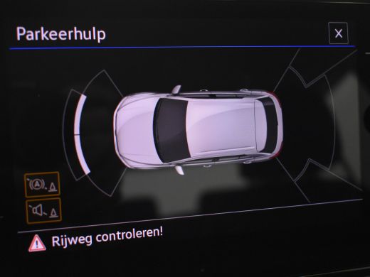 Volkswagen T-Roc 1.5 TSI Style 150pk Trekhaak | Adaptief cruise control | dodehoekdetectie | Navigatie via app con... ActivLease financial lease