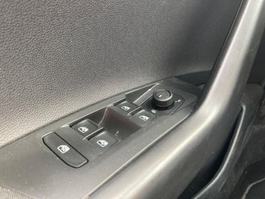 Volkswagen Taigo 1.0 TSI 95 pk Life | App connect | Comfort pakket ActivLease financial lease