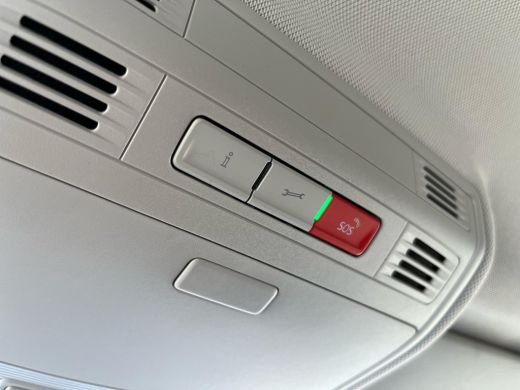 Volkswagen Taigo 1.0 TSI Life | ACC | Apple Carplay | Camera achter | Getint glas | Airco | ActivLease financial lease