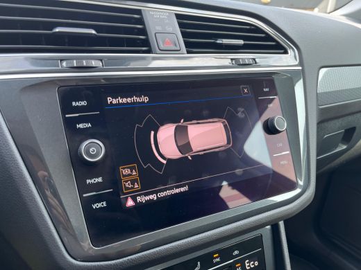 Volkswagen Tiguan 1.4 eHybrid 245pk | SoH 94% | Navigatie pakket | Spiegel pakket | ACC | Apple Carplay | PDC V+A | ActivLease financial lease