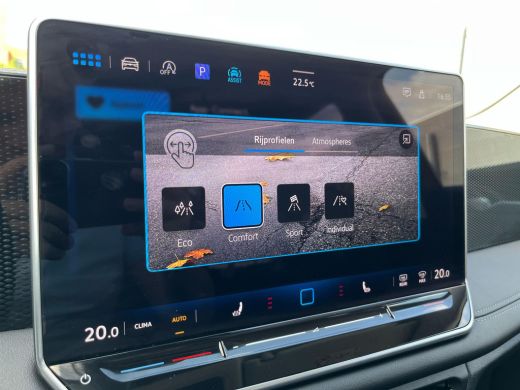 Volkswagen Tiguan 1.5 eTSI Life Edition | ACC | PDC V+A | Camera achter | Stuur en stoelverwarming | Navigatie | Ap... ActivLease financial lease