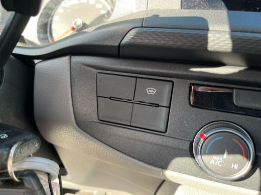 Volkswagen Transporter 2.0 TDI L2H3 28 Highline | Navigatie | Cruise Control | Trekhaak | Side Bars | Apple Carplay ActivLease financial lease