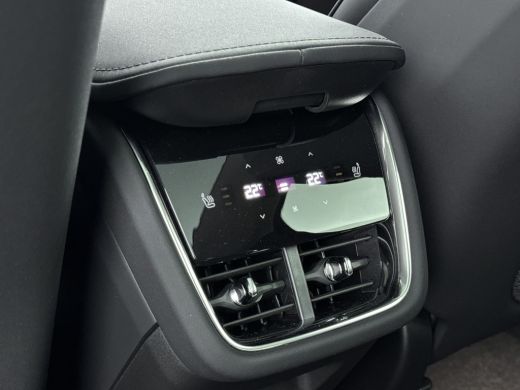 Volvo  EX90 Plus Single | Climate Pack | Pilot Assist | Geintegreerde zittingverhoger in middelste zitplaats ... ActivLease financial lease