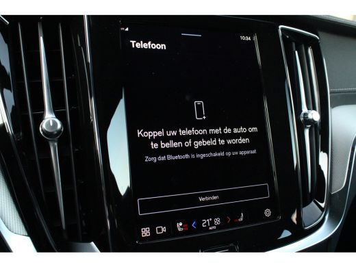 Volvo  V60 Cross Country B5 AWD Ultimate | Head-Up | Harman Kardon | Standkachel | 360° Camera | Trekhaak | ... ActivLease financial lease