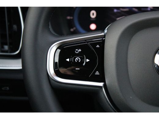 Volvo  V60 Cross Country B5 AWD Ultimate | Head-Up | Harman Kardon | Standkachel | 360° Camera | Trekhaak | ... ActivLease financial lease