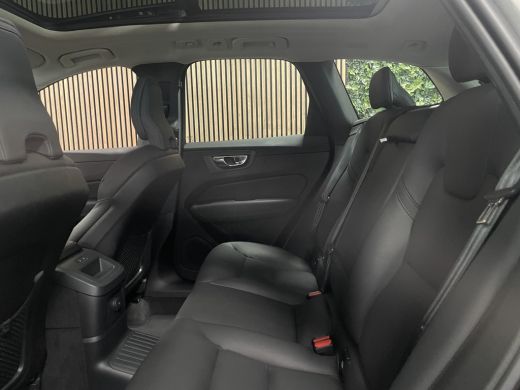 Volvo  XC60 T6 AWD Recharge Plus Dark | Trekhaak | 360° Camera | All Season banden | Adaptieve Cruise Control... ActivLease financial lease