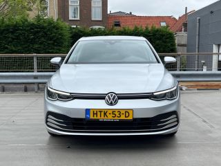Volkswagen Golf 1.5 130PK TSI Life | ACC | Achteruitrijcamera | Getinte ruiten achter | Trekhaak | Navigatie | Ap...