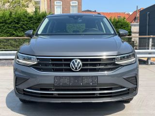 Volkswagen Tiguan 1.4 eHybrid 245pk | SoH 94% | Navigatie pakket | Spiegel pakket | ACC | Apple Carplay | PDC V+A |