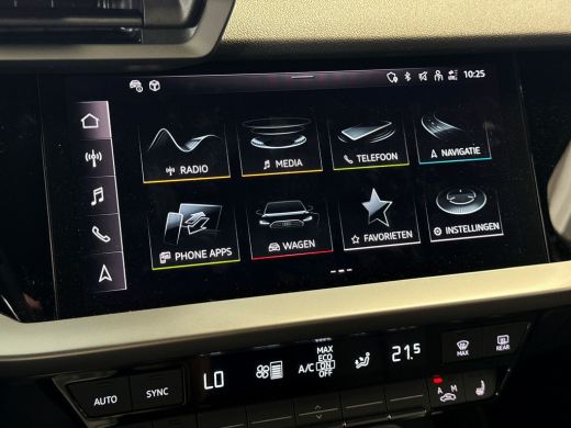 Audi A3 Sportback 45 245pk TFSI e S edition Competition Stoelverwarming voorin | Parkeerassistent | Adapt... ActivLease financial lease