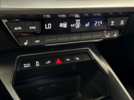 Audi A3 Sportback 45 245pk TFSI e S edition Competition Stoelverwarming voorin | Parkeerassistent | Adapt... ActivLease financial lease