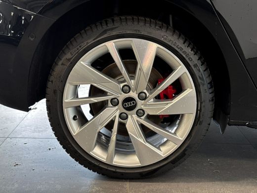 Audi A3 Sportback 45 245pk TFSI e S edition Competition Stoelverwarming voorin | Parkeerassistent | Adapt... ActivLease financial lease