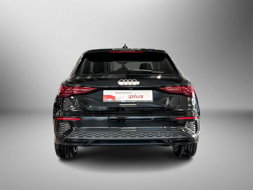 Audi A3 Sportback 45 245pk TFSI e S edition Competition Stoelverwarming voorin | Parkeerassistent | Adapt... ActivLease financial lease
