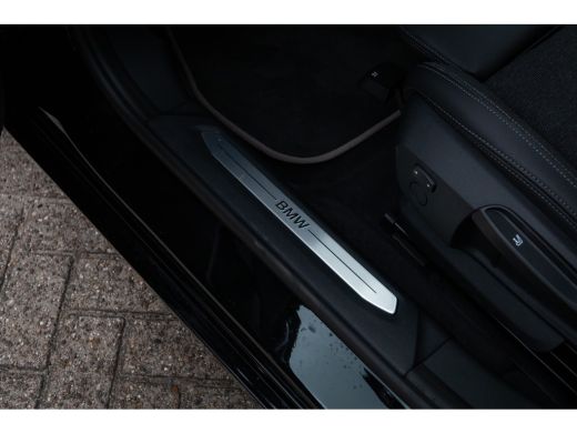 BMW 1 Serie 118i Introduction Edition | Achteruitrijcamera | Electronic climate controle | Navigatiesysteem f... ActivLease financial lease