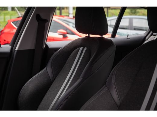 BMW 1 Serie 118i Introduction Edition | Achteruitrijcamera | Electronic climate controle | Navigatiesysteem f... ActivLease financial lease