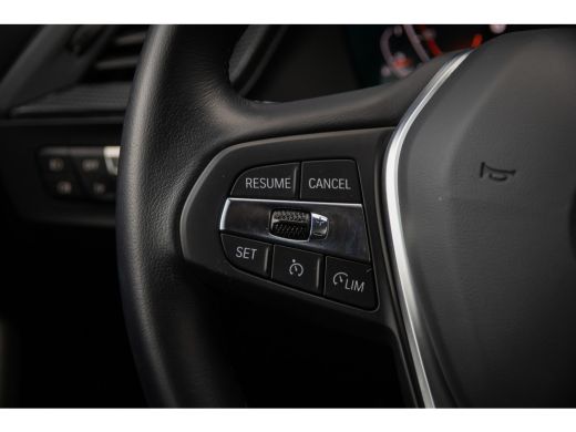 BMW 1 Serie 118i Introduction Edition | Achteruitrijcamera | Electronic climate controle | Navigatiesysteem f... ActivLease financial lease