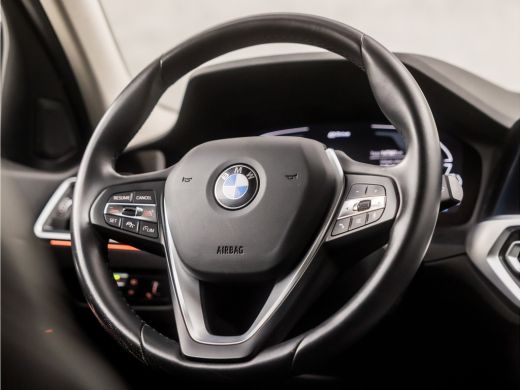 BMW 3 Serie Touring 330e High Executive 293Pk Automaat (APPLE CARPLAY, GROOT NAVI, LEDER, CAMERA, SFEERVERLIC... ActivLease financial lease