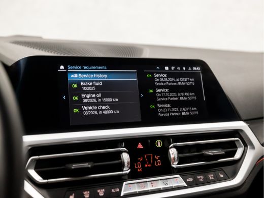 BMW 3 Serie Touring 330e High Executive 293Pk Automaat (APPLE CARPLAY, GROOT NAVI, LEDER, CAMERA, SFEERVERLIC... ActivLease financial lease