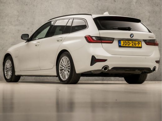 BMW 3 Serie Touring 330e High Executive Sportline 293Pk Automaat (APPLE CARPLAY, GROOT NAVI, LEDER, CAMERA, S... ActivLease financial lease
