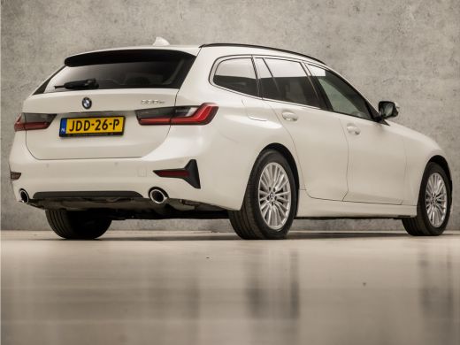 BMW 3 Serie Touring 330e High Executive 293Pk Automaat (APPLE CARPLAY, GROOT NAVI, LEDER, CAMERA, SFEERVERLIC... ActivLease financial lease