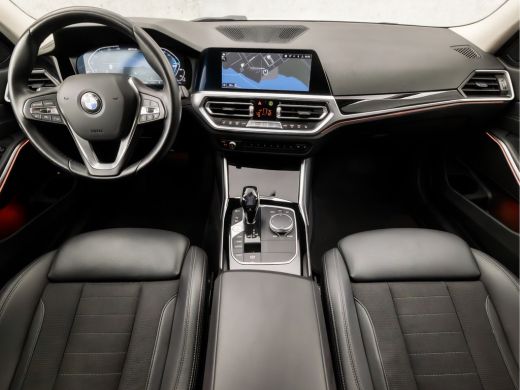 BMW 3 Serie Touring 330e High Executive Sportline 293Pk Automaat (APPLE CARPLAY, GROOT NAVI, LEDER, CAMERA, S... ActivLease financial lease
