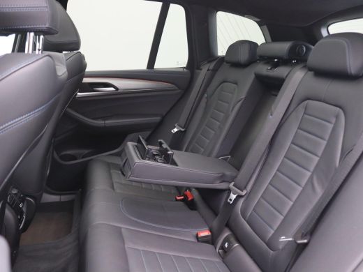 BMW X3 xDrive30e High Executive 292PK AUT8 M-Sport, Pano-Schuifdak, Cruise Controle, Head-Up Display, M-... ActivLease financial lease