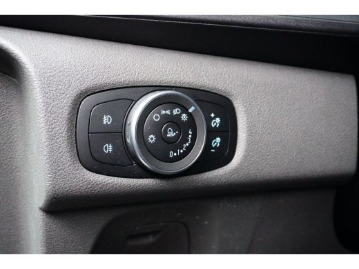 Ford Transit Custom 2.0 170PK L2H1 Sport Automaat | Parkeersensor voor en achter | Navigatiesysteem | Apple carplay/A... ActivLease financial lease