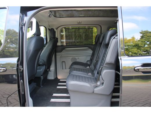 Ford Transit Custom Tourneo 340 2.5 PHEV L2H1 Titanium X ActivLease financial lease