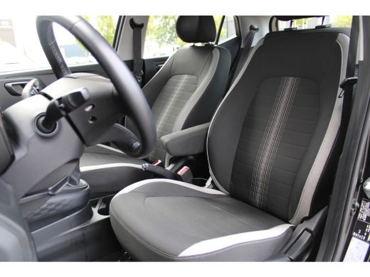 Hyundai i10 1.0 Comfort 5-zits Automaat | Airco | Armsteun voor | Elektronisch Stabiliteits Programma ActivLease financial lease