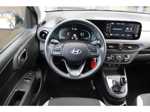 Hyundai i10 1.0 Comfort 5-zits Automaat | Airco | Armsteun voor | Elektronisch Stabiliteits Programma ActivLease financial lease