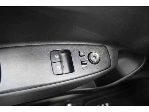 Hyundai i10 1.0 Comfort 5-zits Automaat | Airco | Armsteun voor | Elektronisch Stabiliteits Programma ActivLease financial lease